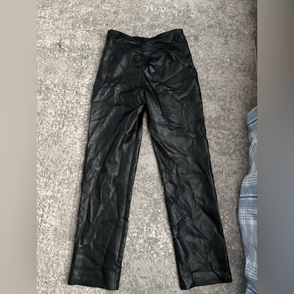 Aritzia wilfred size 6 Black Leather Pants